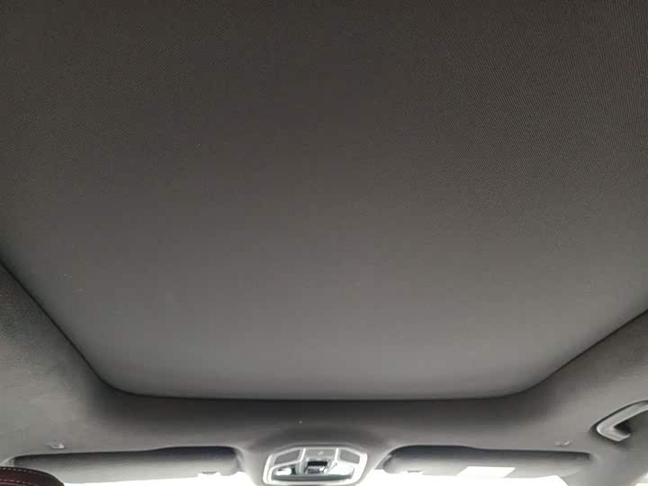 Фото 9 - Geely Monjaro