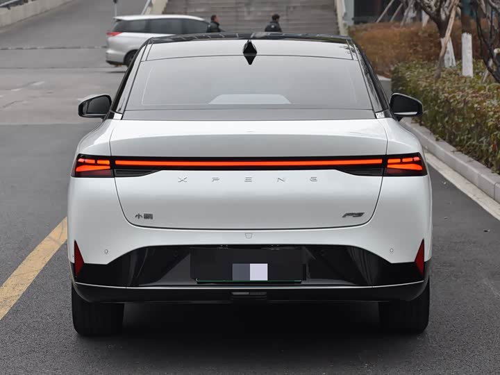 Фото 5 - XPeng P5