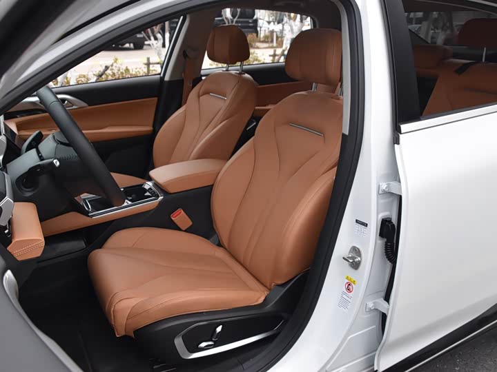 Фото 9 - XPeng P5