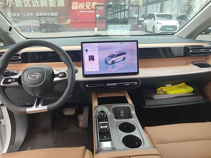 Фото 6 - GAC Trumpchi E8