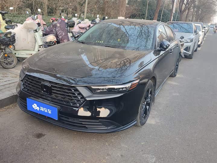 Фото 1 - Honda Accord