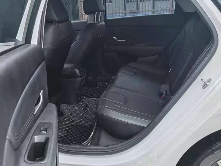 Фото 6 - Hyundai Elantra N line