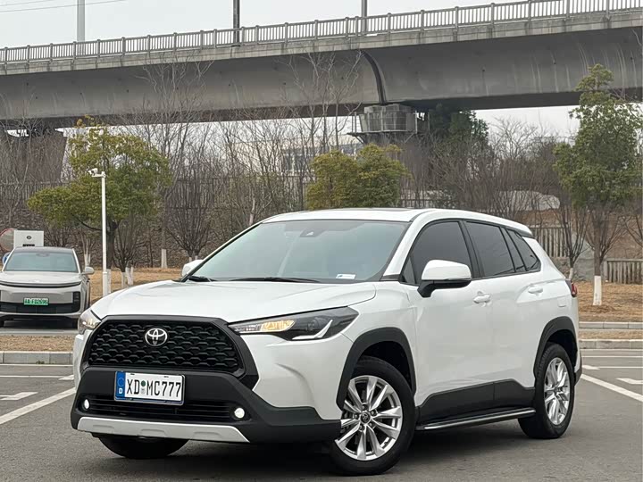 Фото 1 - Toyota Corolla Cross