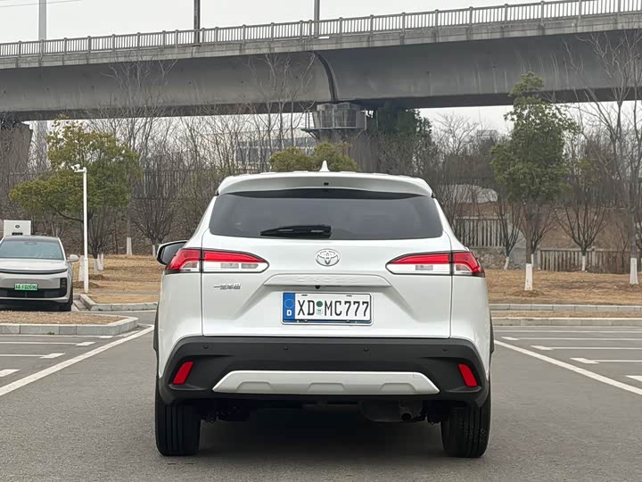 Фото 3 - Toyota Corolla Cross