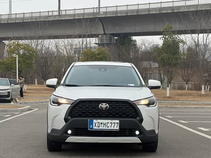 Фото 4 - Toyota Corolla Cross