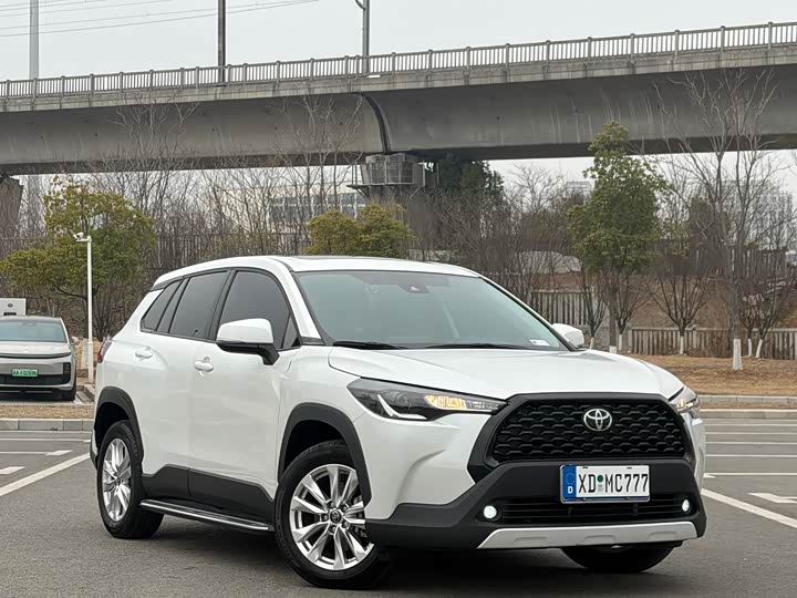 Фото 6 - Toyota Corolla Cross