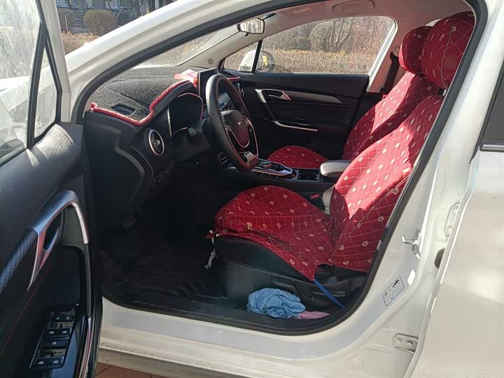 Фото 8 - Beijing EU5