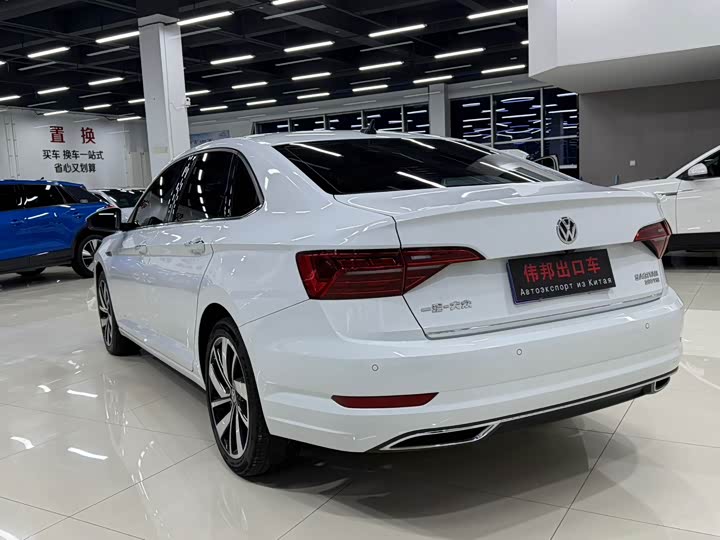 Фото 4 - Volkswagen Sagitar L