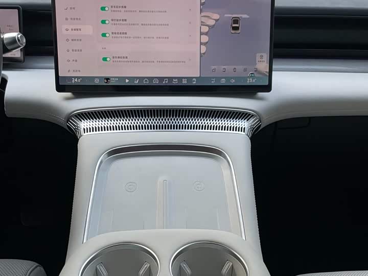 Фото 8 - XPeng X9