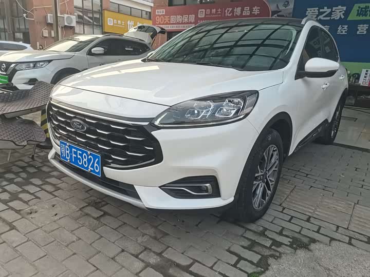 Фото 1 - Ford Escape