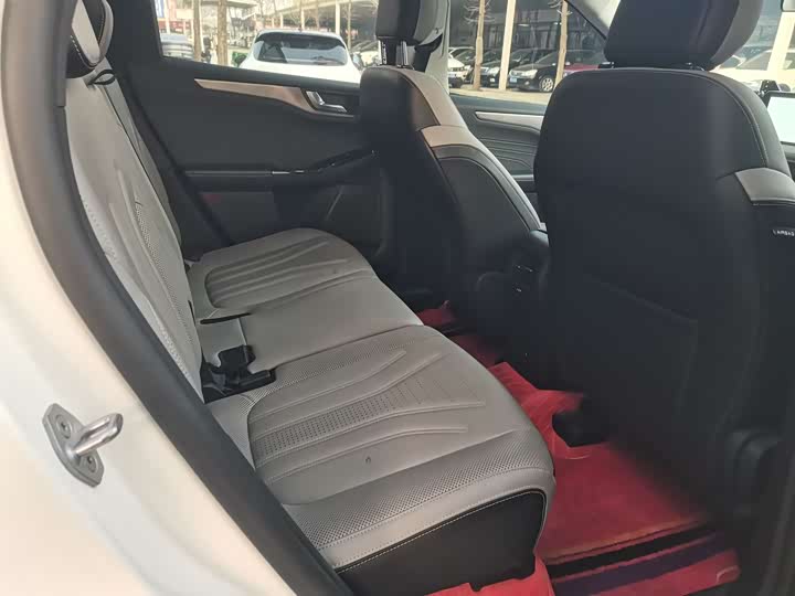 Фото 5 - Ford Escape