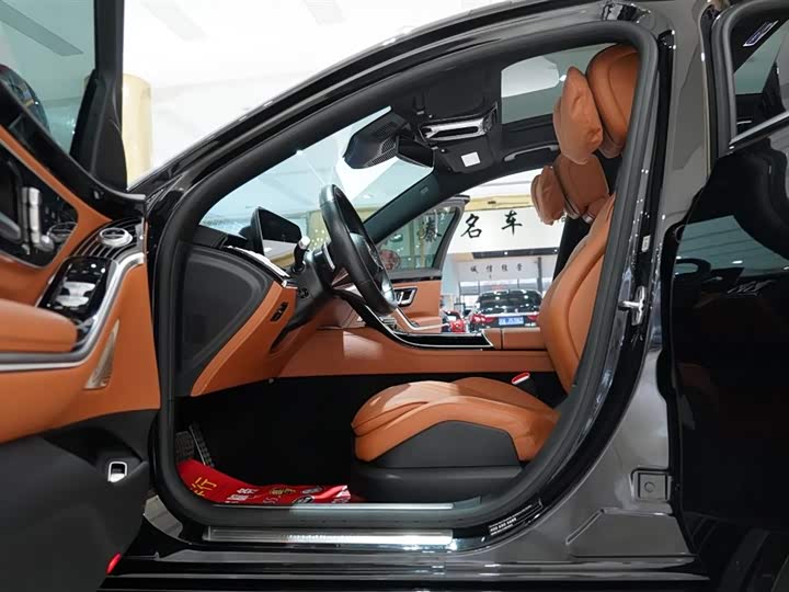 Фото 5 - Mercedes-Benz S-Class