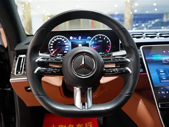 Фото 9 - Mercedes-Benz S-Class