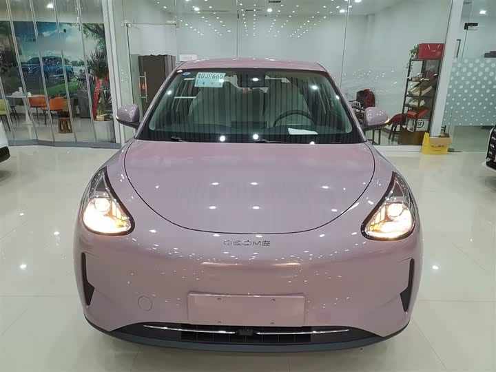 Фото 3 - Geely Galaxy Geome