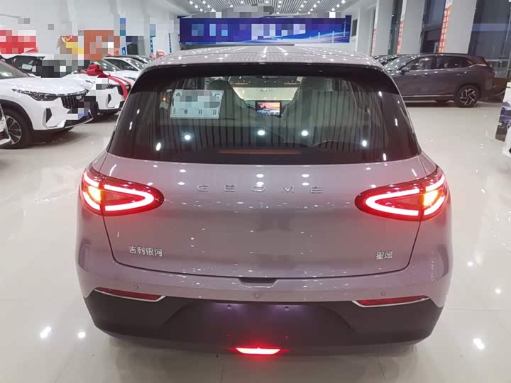 Фото 6 - Geely Galaxy Geome