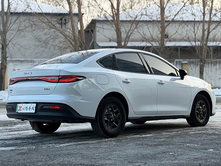 Фото 9 - BYD Seal 05 DM-i Hybrid