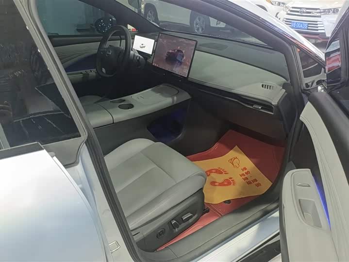 Фото 8 - Nissan N7