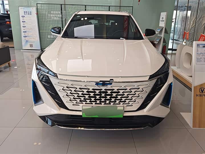 Фото 2 - Changan Oshan Z6 Hybrid