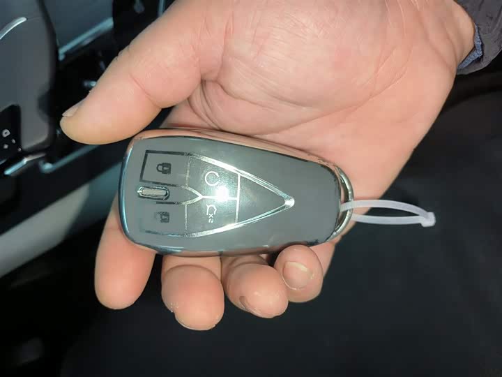 Фото 9 - Changan CS75 Plus