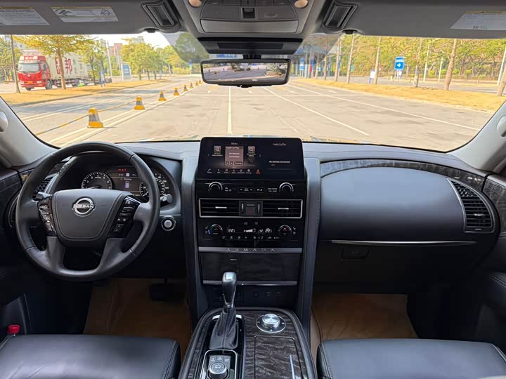 Фото 4 - Nissan Armada