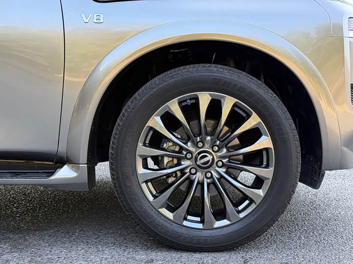 Фото 9 - Nissan Armada