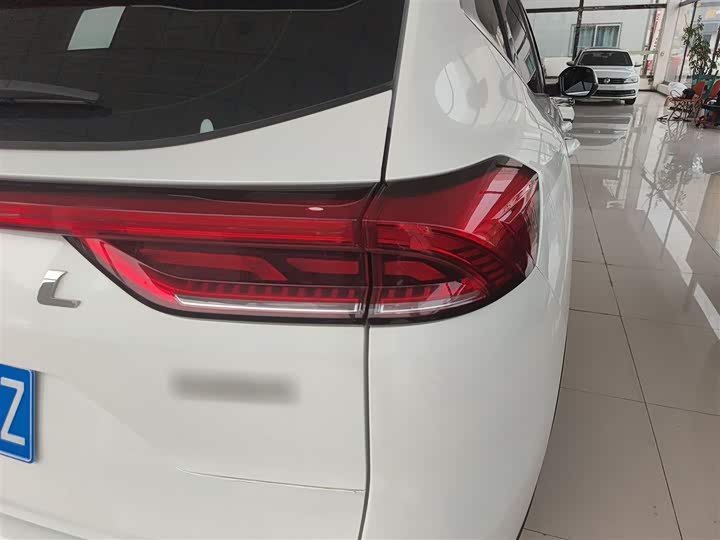 Фото 8 - Haval H6