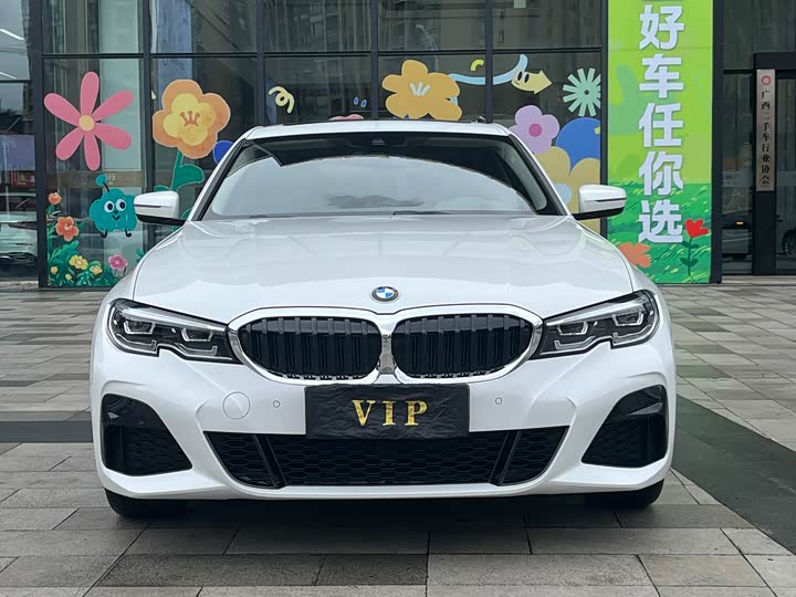 Фото 2 - BMW 3 Series