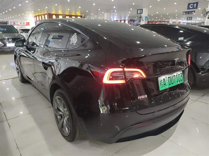 Фото 5 - Tesla Model Y