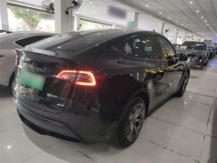 Фото 7 - Tesla Model Y