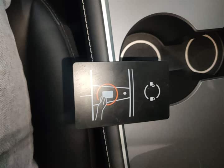 Фото 9 - Tesla Model Y