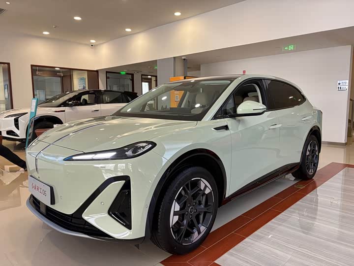 Фото 1 - Hongqi EHS5 (Tiangong 06)