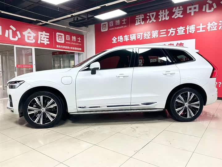 Фото 4 - Volvo XC60 Hybrid