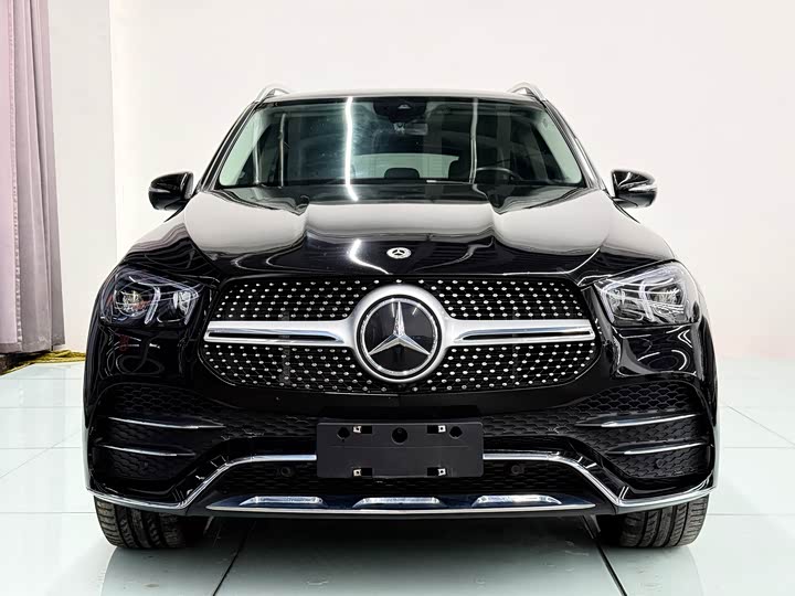 Фото 1 - Mercedes-Benz GLE-Class