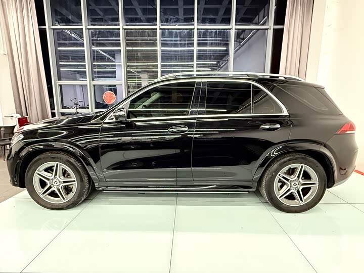 Фото 3 - Mercedes-Benz GLE-Class