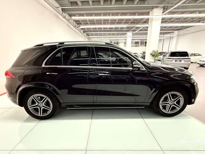 Фото 8 - Mercedes-Benz GLE-Class