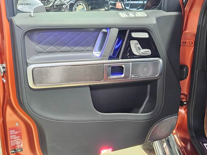 Фото 8 - Mercedes-Benz G-Class