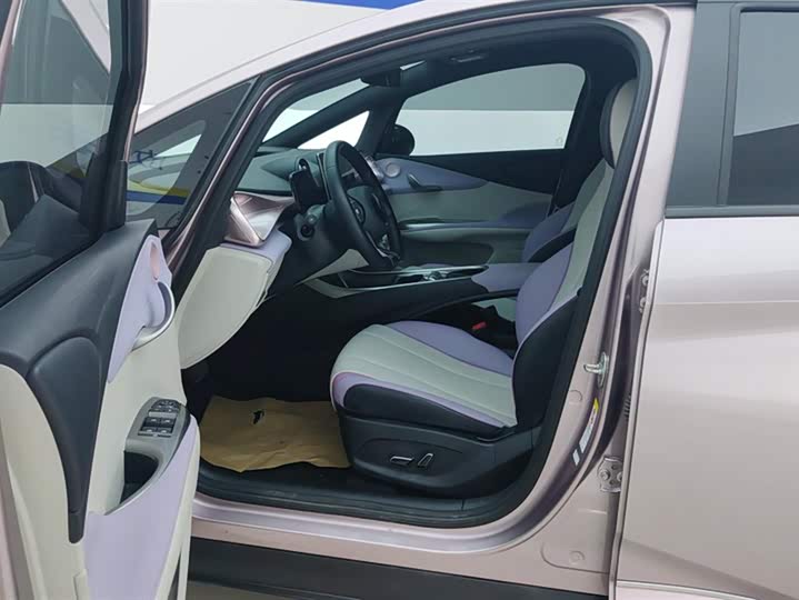 Фото 9 - BYD Dolphin