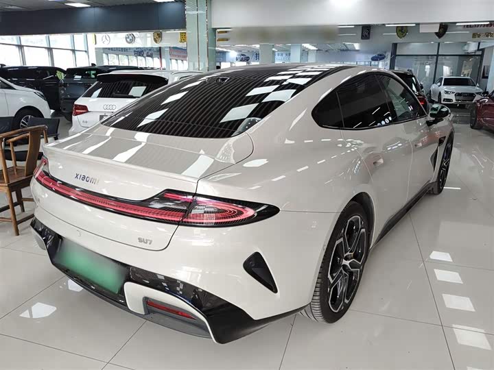 Фото 7 - Xiaomi SU7