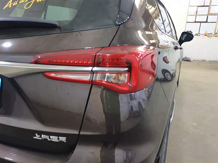 Фото 8 - Buick Envision Plus