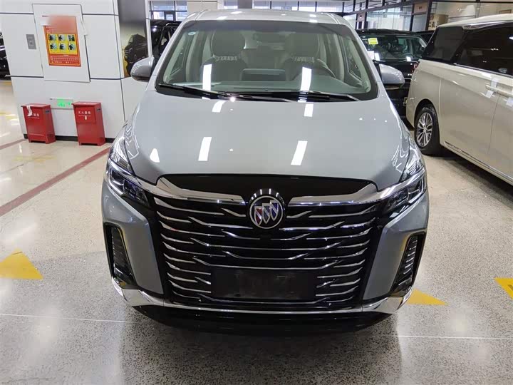 Фото 3 - Buick GL8 ES