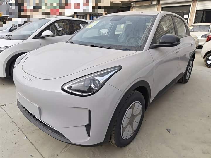 Фото 2 - Geely Galaxy Geome