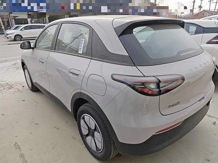 Фото 5 - Geely Galaxy Geome