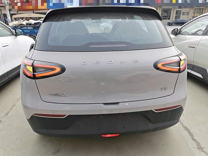 Фото 6 - Geely Galaxy Geome