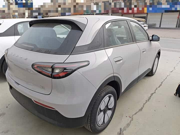 Фото 7 - Geely Galaxy Geome