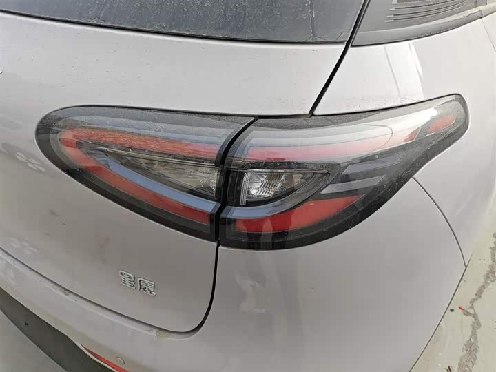 Фото 8 - Geely Galaxy Geome