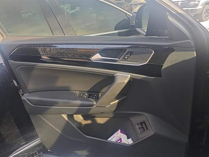 Фото 7 - Volkswagen Tayron GTE Hybrid