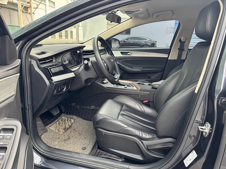 Фото 4 - Chery Omoda S5 (Arrizo 5 Plus)