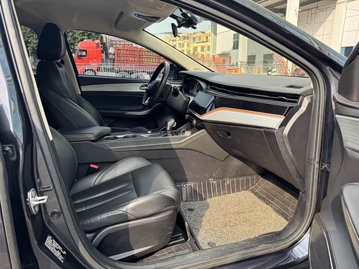 Фото 7 - Chery Omoda S5 (Arrizo 5 Plus)