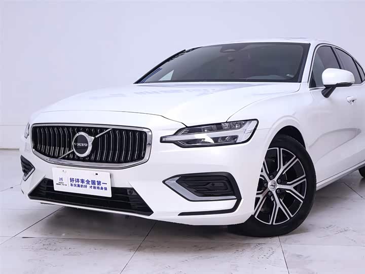 Фото 3 - Volvo S60