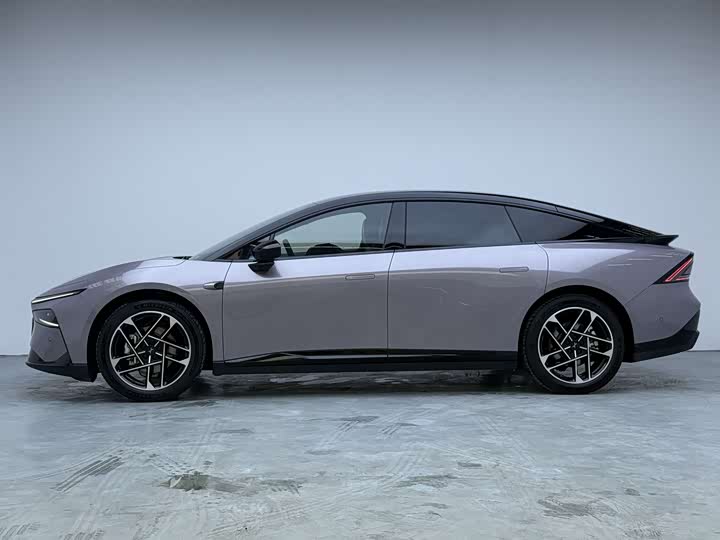 Фото 8 - XPeng F57